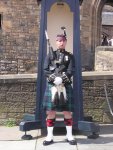 768px-Guard_outside_Edinburgh_Castle.jpg