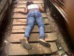 upload 20 16 yo girl shot down from behind 280812.jpg