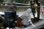 muskarac-se-objesio-ispred-barake-skvotera-na-trnju-900x600-51050.jpg