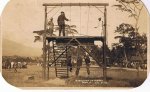 800px-Three_Moros_rebels_being_hung_in_Jolo.jpg